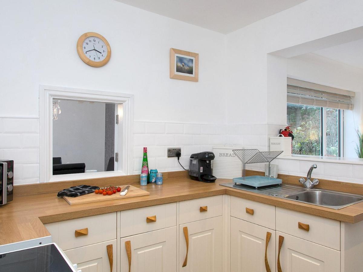 Pass The Keys Modern Coastal Home In Bull Bay Amlwch Buitenkant foto