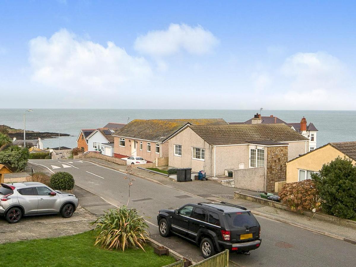 Pass The Keys Modern Coastal Home In Bull Bay Amlwch Buitenkant foto