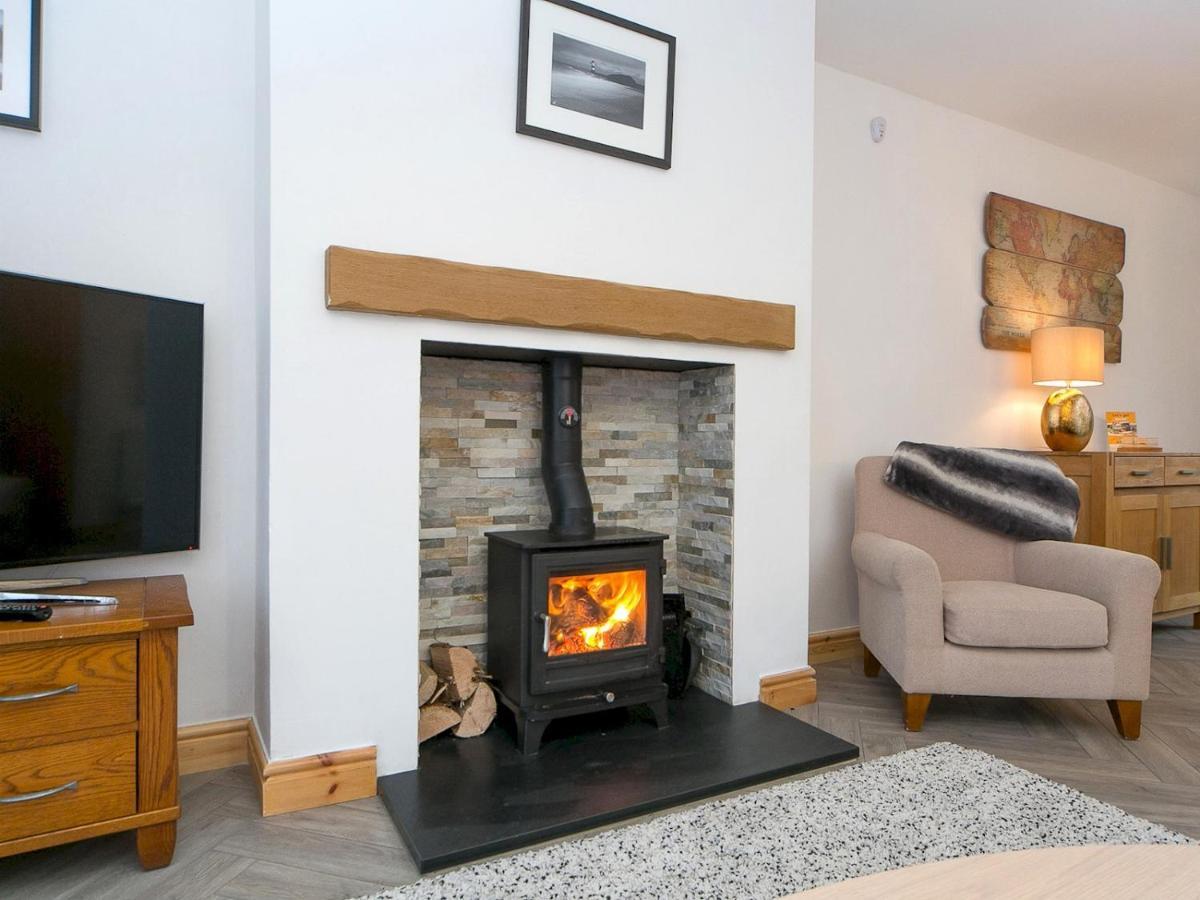 Pass The Keys Modern Coastal Home In Bull Bay Amlwch Buitenkant foto